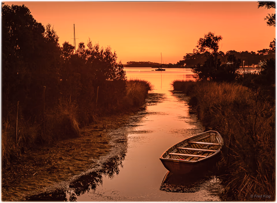 Colour Landscape & Waterscapes, photograph by Fred King