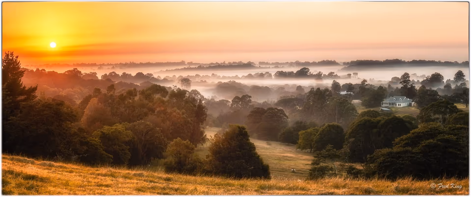 Colour Landscape & Waterscapes, photograph by Fred King