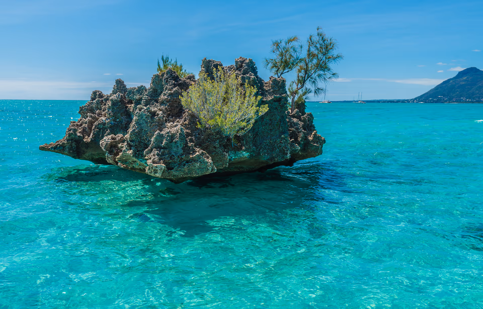 Colour Landscape & Waterscapes, photograph by Fred King