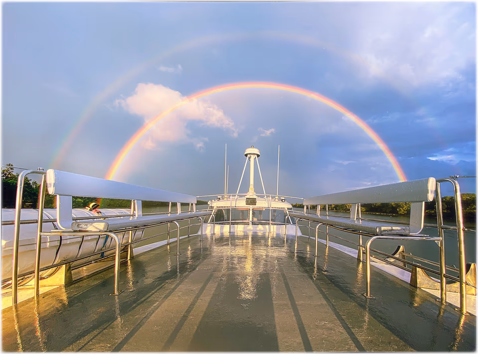 Double Rainbow Newcastle cruise